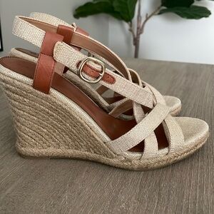 Banana Republic wedges 8.5
